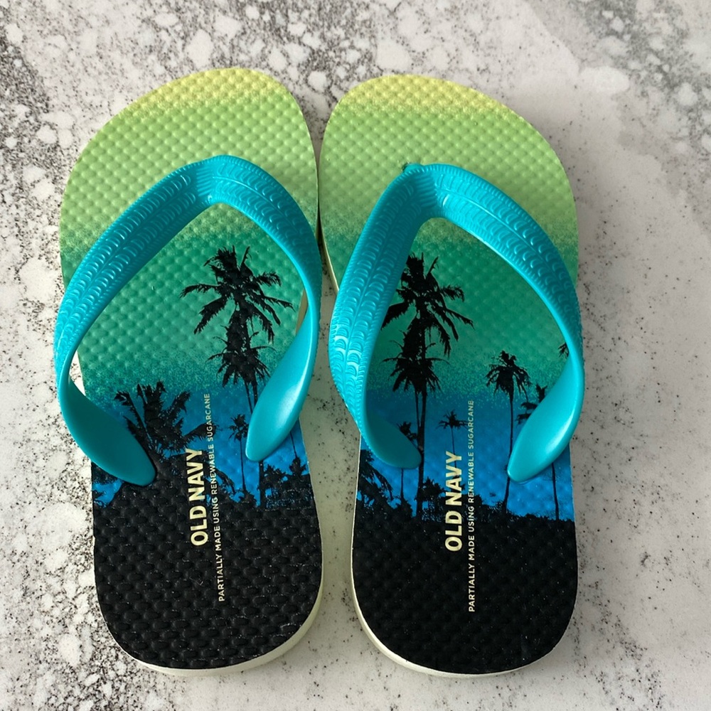 Old Navy Sandals **New**